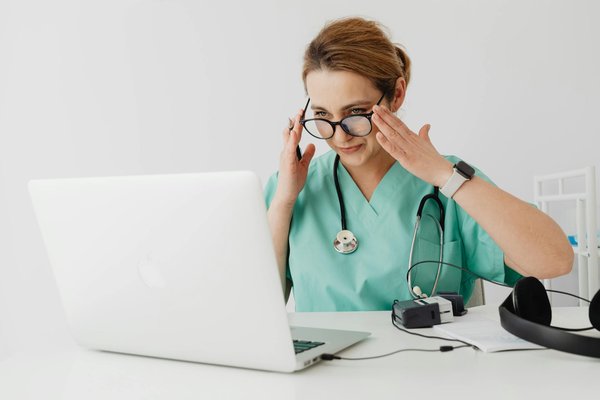 Maximisez l'Efficacité de Vos RH en PME : Stratégies Innovantes d'Automatisation pour des Performances Optimales