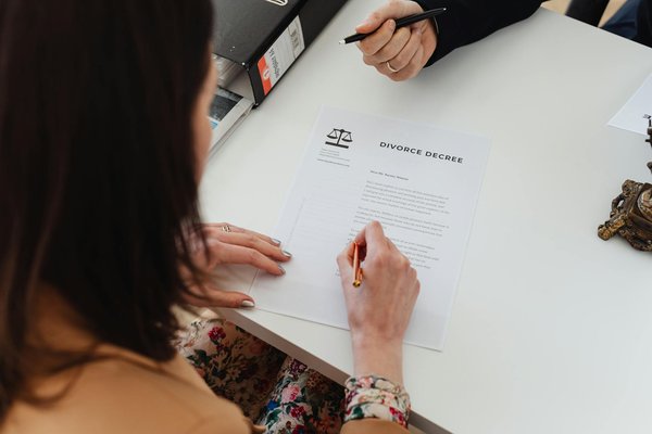 Les meilleures astuces pour exceller en prothésie ongulaire à grenoble